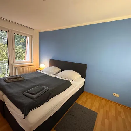 Moderne Im Dachgeschoss Apartment *